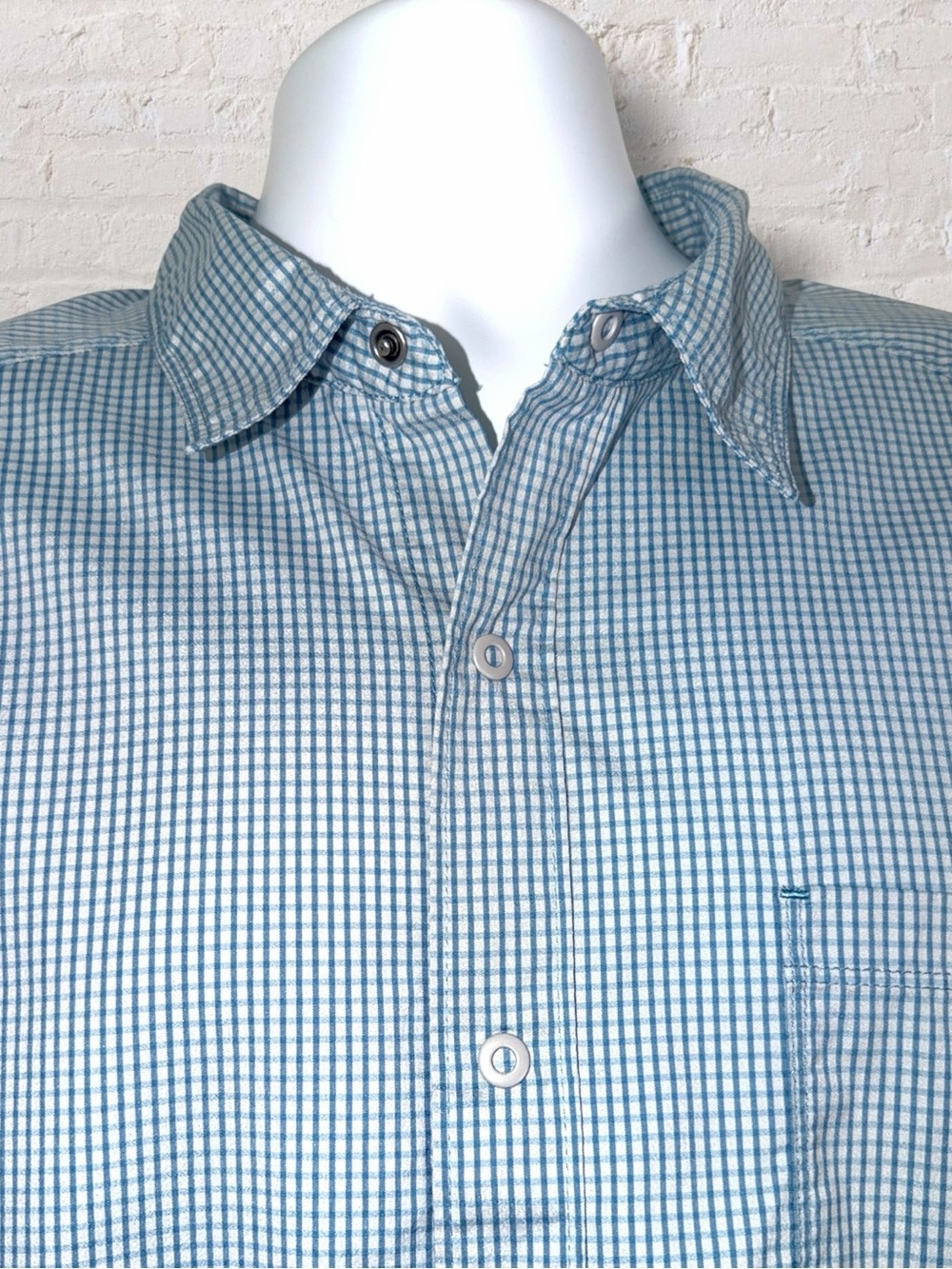 The North Face Men’s Short Sleeve Button Down Shirt Large Blue Gingham Check